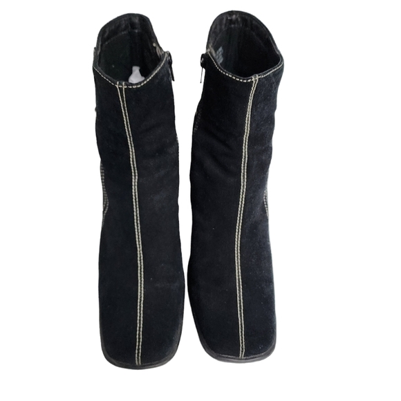 CLARKS SIDE ZIPPER BLOCK HEEL ANKLE BOOT - Picture 4 of 10